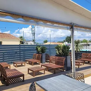 Camping Familiales Dans Avec Piscine, Fréjus